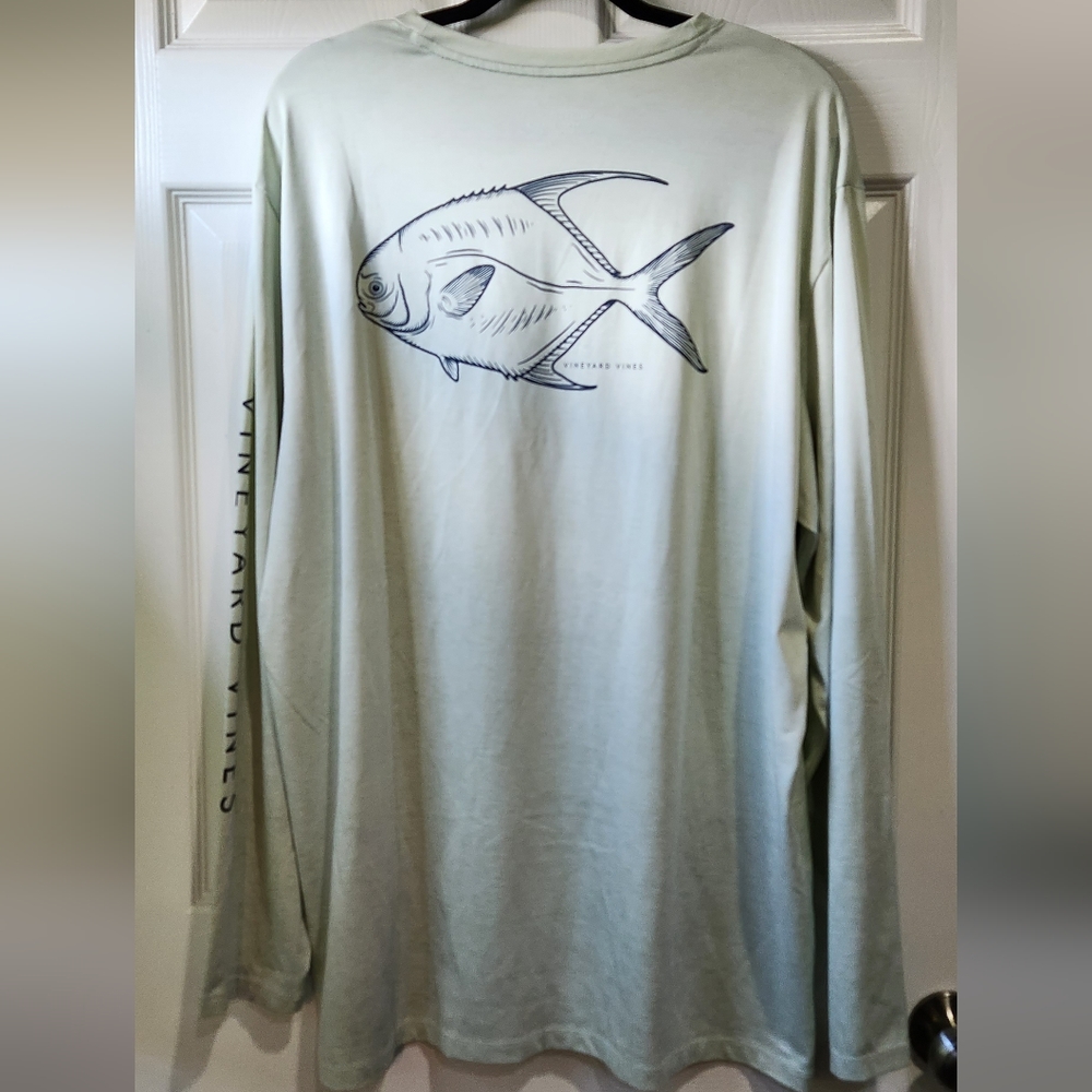 Vineyard Vines light green Long sleeve fishing shirt men's size XL
